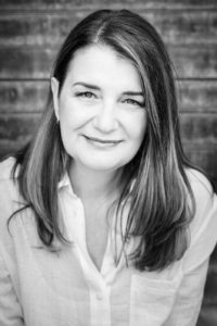 Business headshots for LinkedIn in black and white